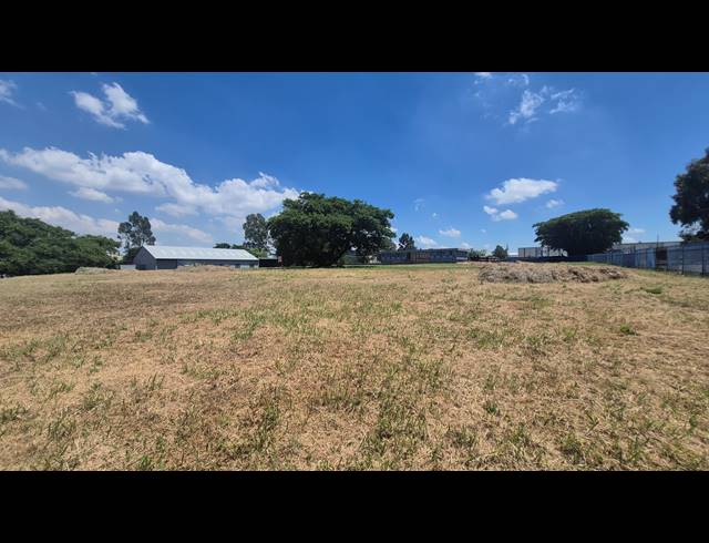 8,000M² VACANT LAND TO LET IN ANDERBOLT